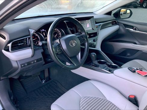Used 2023 Toyota Camry SE image 17