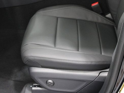 New 2025 Mercedes-Benz GLE 450 4MATIC image 15