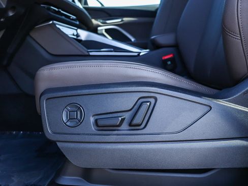 Used 2025 Audi Q5 Premium w/ Convenience Package AWD/4WD image 25