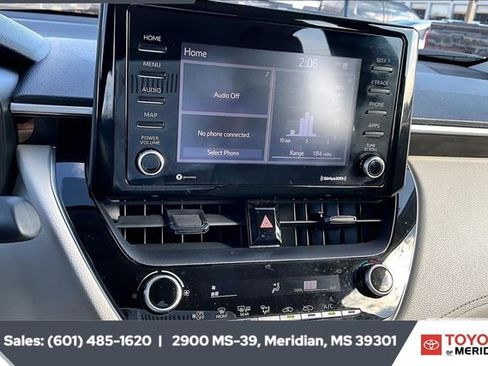 Used 2022 Toyota Corolla Cross L image 21