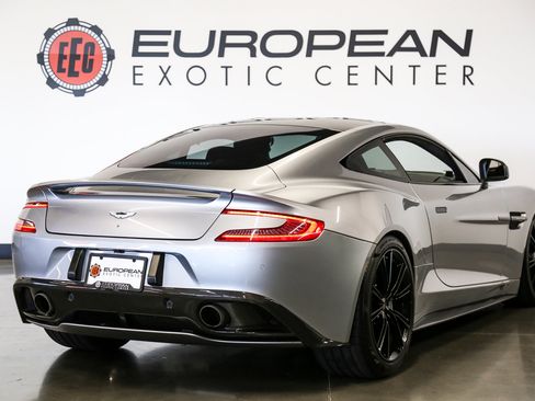 Used 2014 Aston Martin Vanquish Coupe RWD image 11