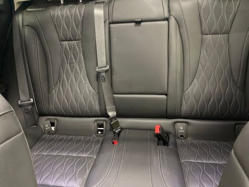 Used 2023 Buick Envision Avenir AWD/4WD image 44