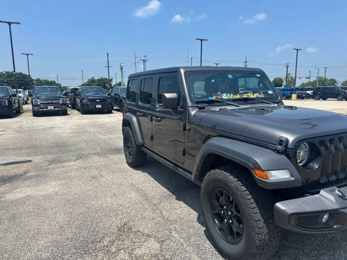 Used 2021 Jeep Wrangler Unlimited Sport AWD/4WD image 7