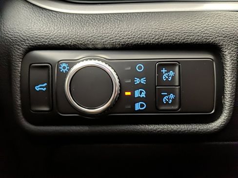 Certified 2023 Ford Explorer XLT image 26