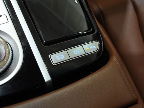 Used 2023 Genesis G80 2.5T image 22