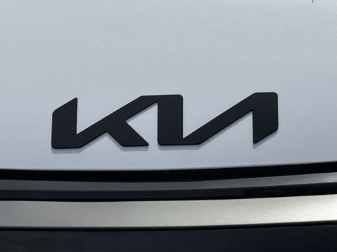New 2026 Kia Sportage X-Line w/ X-Line Premium Package AWD/4WD image 12