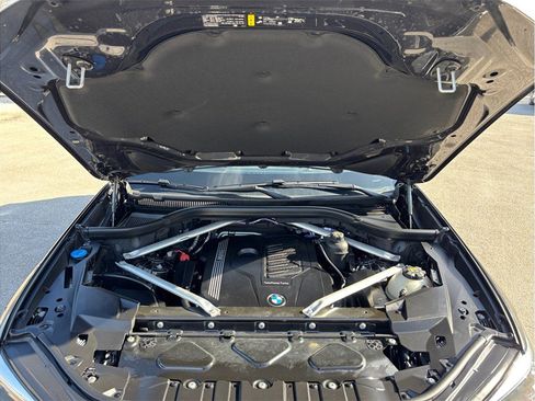 Used 2021 BMW X5 xDrive40i w/ Premium Package image 54