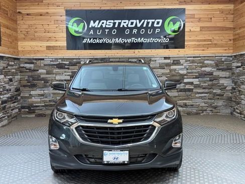 Used 2018 Chevrolet Equinox LT w/ Sun & Infotainment Package AWD/4WD image 3