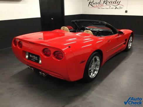 Used 1999 Chevrolet Corvette Convertible image 11