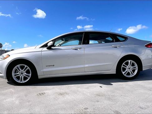 Used 2018 Ford Fusion S FWD image 3