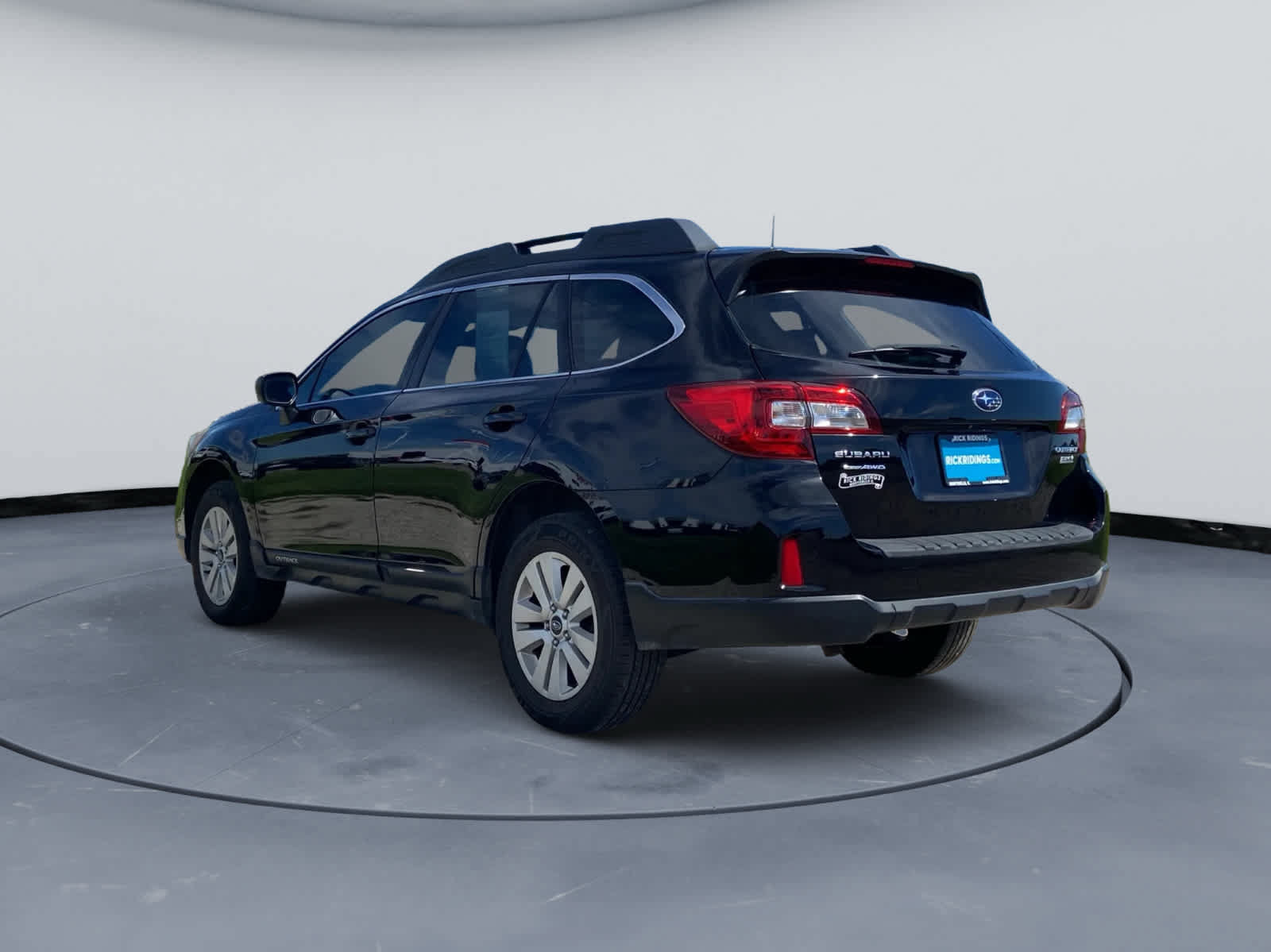 Used 2017 Subaru Outback 2.5i AWD/4WD image 9