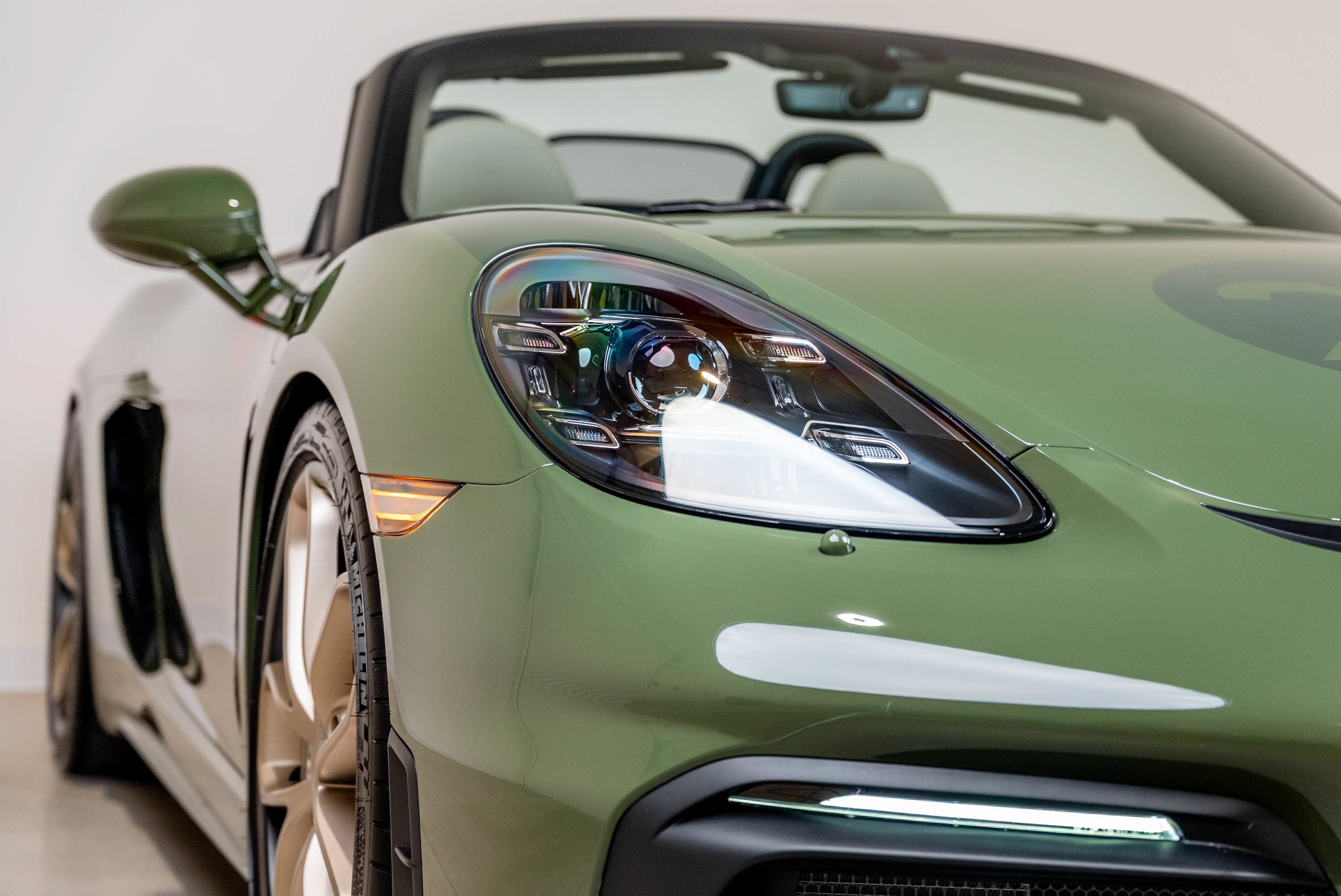 Used 2022 Porsche 718 Boxster Spyder RWD image 5