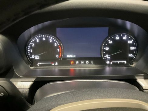 Used 2024 Ford Explorer XLT w/ Equipment Group 202A RWD image 20