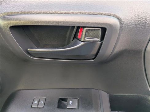 Used 2022 Toyota Tacoma SR image 27