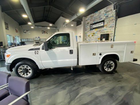 Used 2012 Ford F250 XL RWD image 4