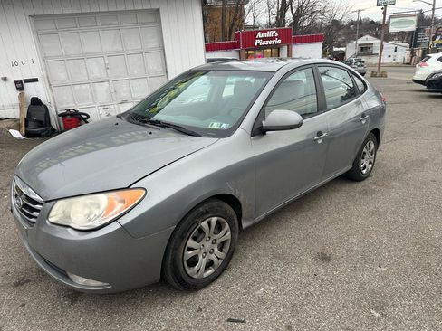 Used 2010 Hyundai Elantra GLS image 11