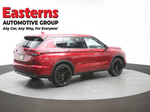 Used 2022 Mitsubishi Outlander SE FWD image 42