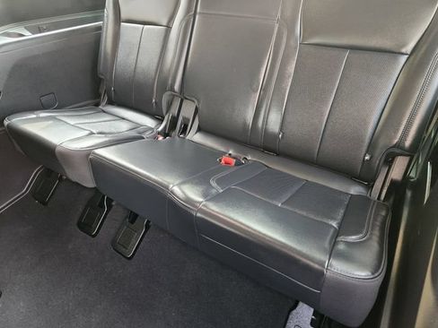 Used 2024 Ford Expedition XLT RWD image 29