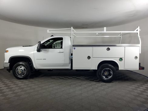 New 2026 Chevrolet Silverado 3500 LT w/ Convenience Package RWD image 8