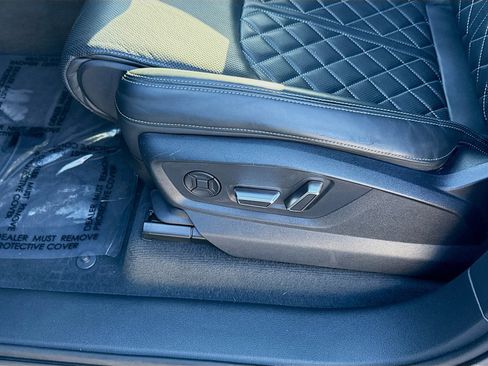 Used 2022 Audi SQ7 Premium Plus image 19
