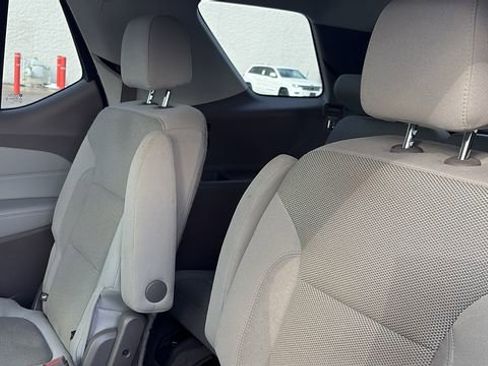 Used 2020 Chevrolet Traverse LT image 22