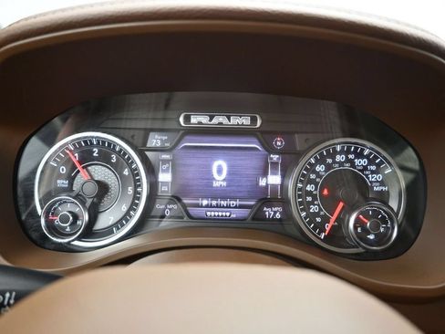 Used 2020 RAM 1500 Laramie RWD image 14