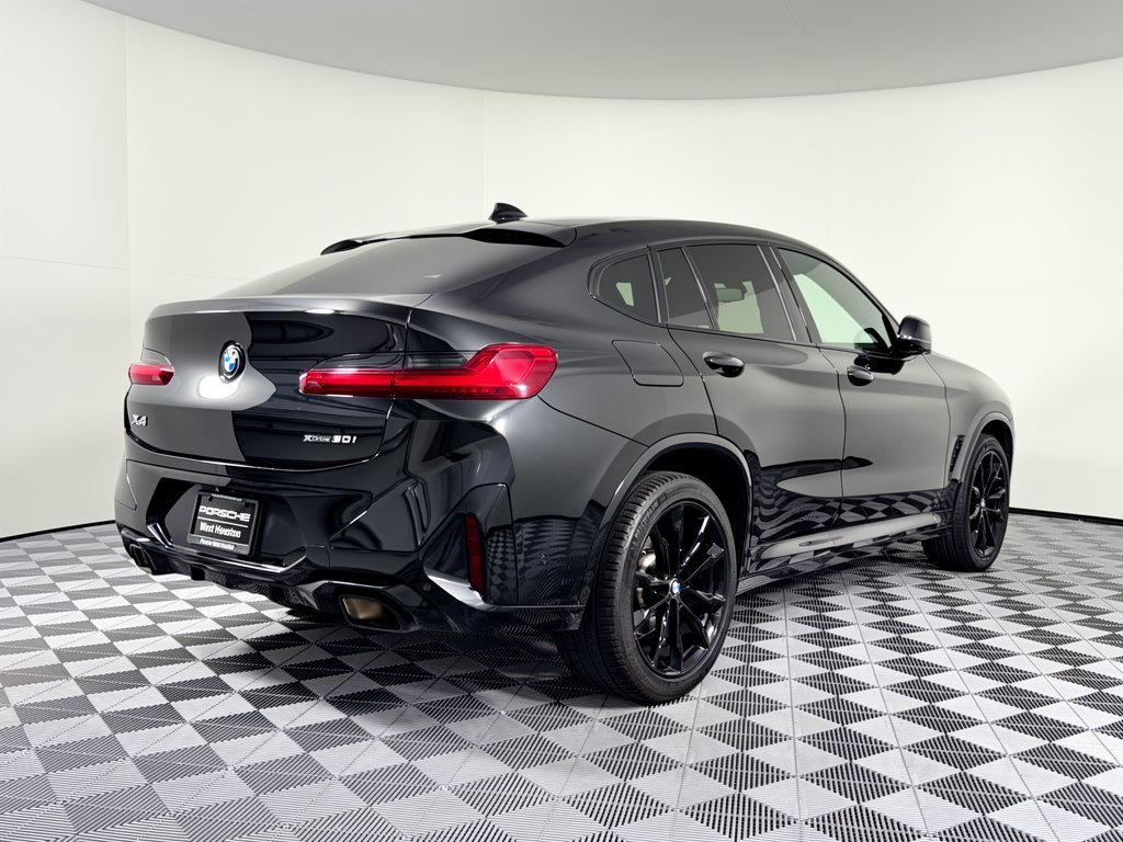 Used 2024 BMW X4 xDrive30i w/ M Sport Package AWD/4WD image 9