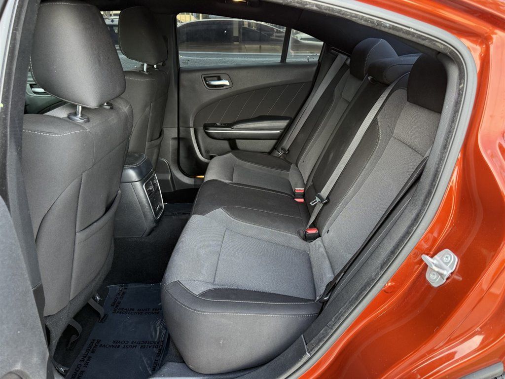 Used 2020 Dodge Charger SXT RWD image 16