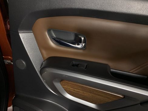 Used 2018 Nissan Titan Platinum Reserve w/ Platinum Utility Package image 36