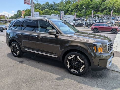 Used 2024 Kia Telluride S w/ S Sunroof Package AWD/4WD image 5