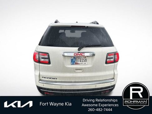 Used 2015 GMC Acadia SLE FWD image 4