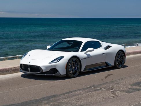 Used 2022 Maserati MC20 Coupe RWD image 1