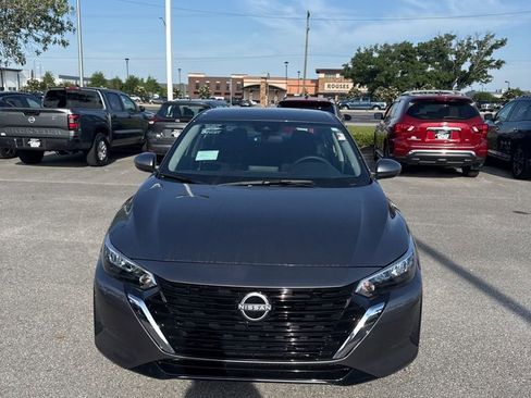 Used 2025 Nissan Sentra S image 2