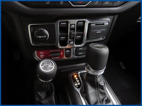 New 2026 Jeep Gladiator Mojave image 19