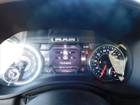 Used 2020 RAM 1500 Big Horn AWD/4WD image 10