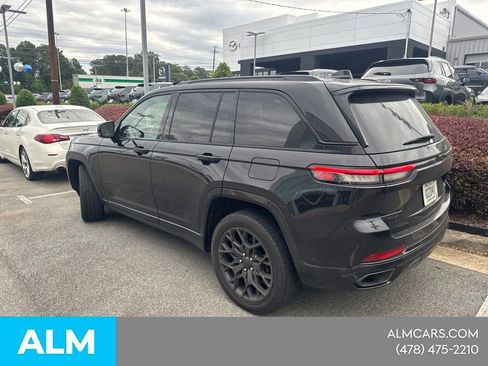 Used 2025 Jeep Grand Cherokee Summit AWD/4WD image 25