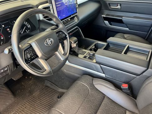 Used 2023 Toyota Tundra Limited AWD/4WD image 11