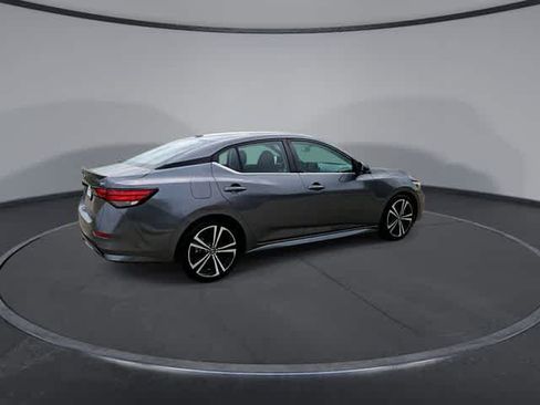 Used 2022 Nissan Sentra SR FWD image 8
