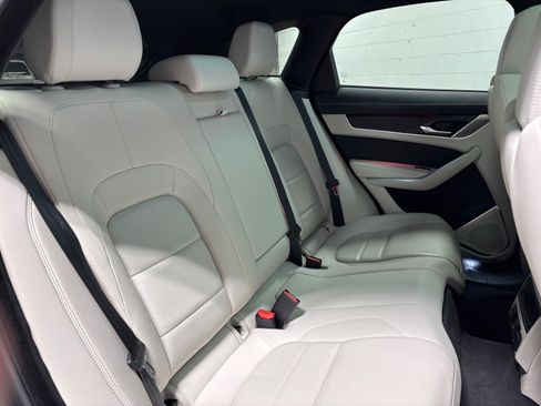 Used 2026 Jaguar F-PACE R-Dynamic S AWD/4WD image 39