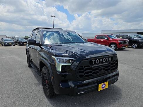 Used 2025 Toyota Sequoia TRD Pro AWD/4WD image 7