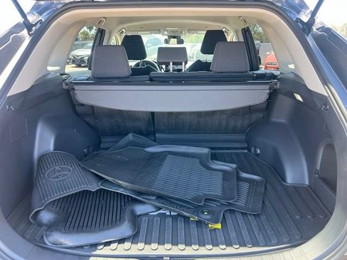 Used 2025 Toyota RAV4 LE AWD/4WD image 44