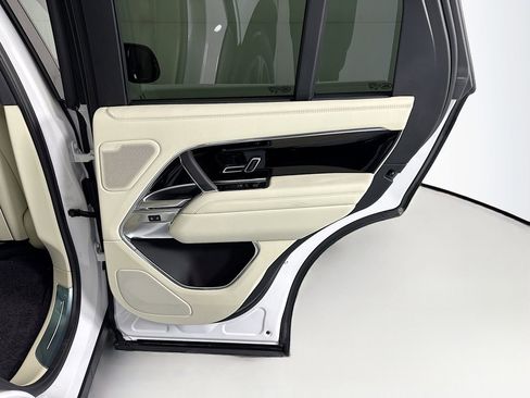 New 2026 Land Rover Range Rover SE image 29