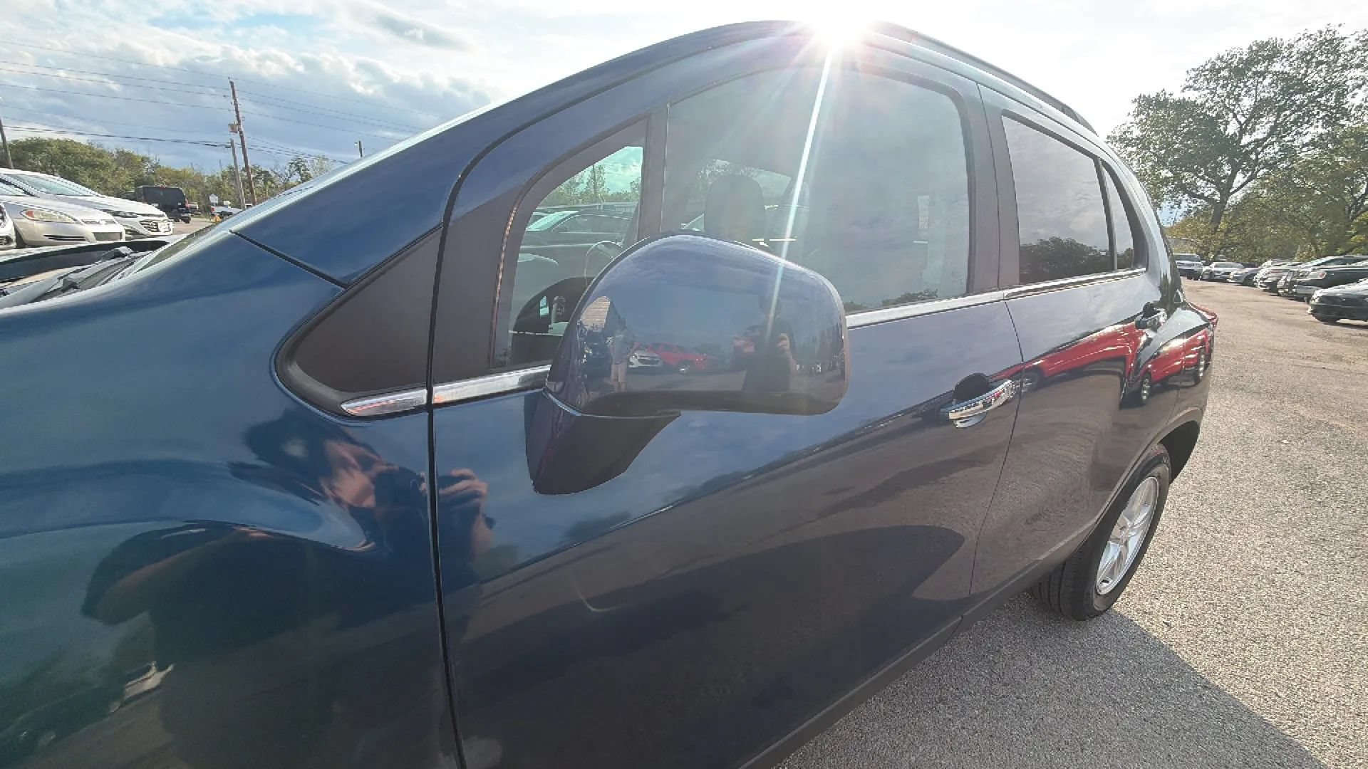 Used 2019 Chevrolet Trax LT w/ LT Convenience Package FWD image 31