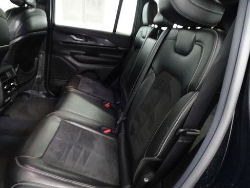 Certified 2023 Jeep Grand Cherokee Altitude image 4