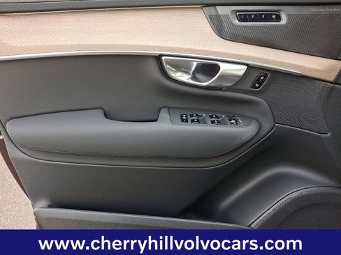 New 2026 Volvo XC90 B6 Plus w/ Protection Package Premier image 9
