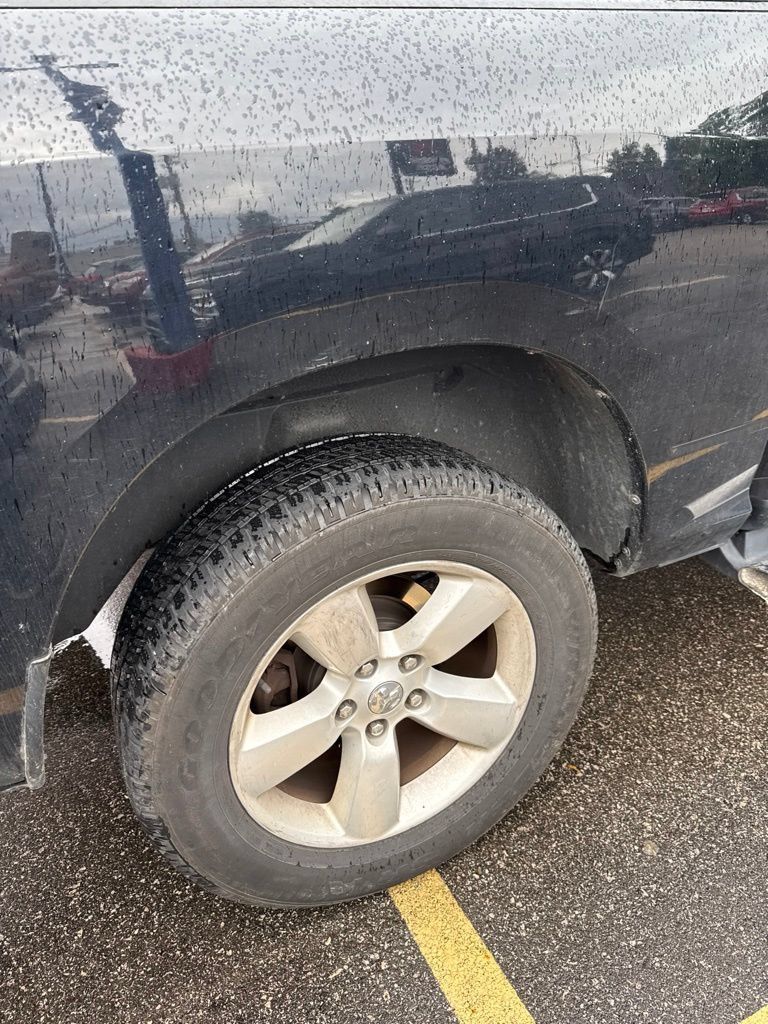 Used 2015 RAM 1500 Express AWD/4WD image 24