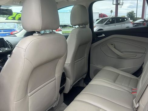 Used 2014 Ford Escape Titanium w/ Equipment Group 401A FWD image 8