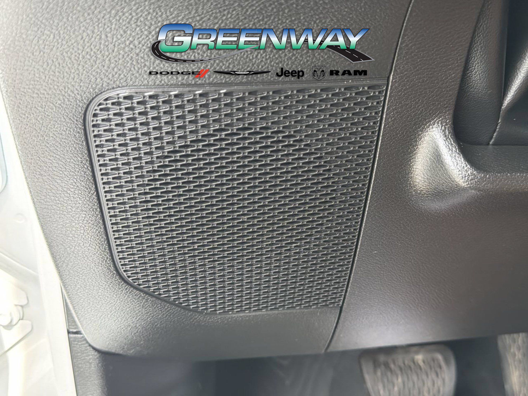 Used 2022 Jeep Wrangler Unlimited Sahara w/ Cold Weather Group AWD/4WD image 15