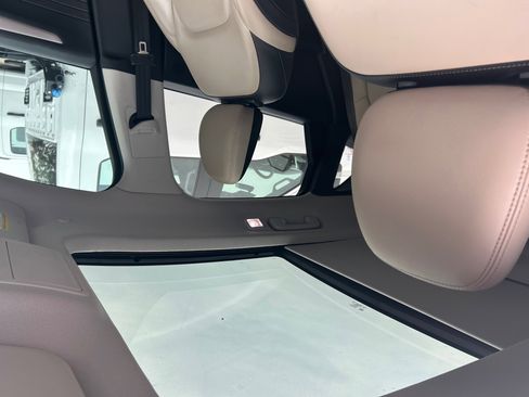 Used 2021 Ford Escape SEL w/ Technology Package image 21