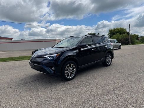 Used 2017 Toyota RAV4 Limited w/ Advanced Technology Package AWD/4WD image 12